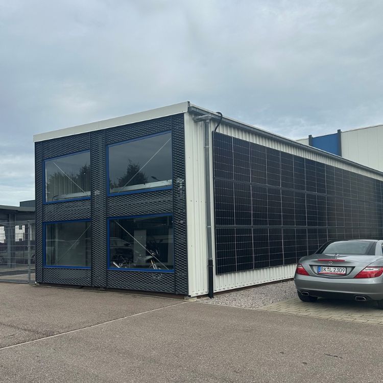Système de parking à déplacement latéral